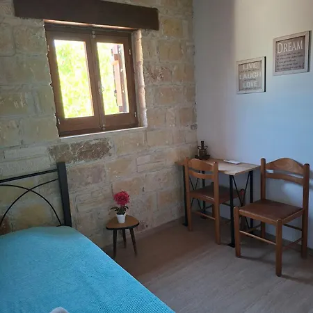 Case de vacanță Symela's Nest